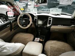 میتسوبیشی پاجیرۆ